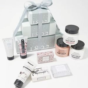 Beekman 1802 9-Piece Holiday Set